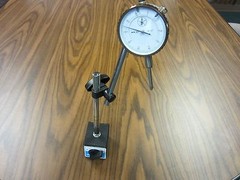 0-1″ Dial Indicator & Standard Magnetic Base,no fine adj.#301-451,#910-100- NEW