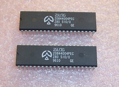 QTY (2) Z0844004PEC ZILOG Z80 SIO/O 40 PIN DIP SERIAL I/O CONTROLLER NOS