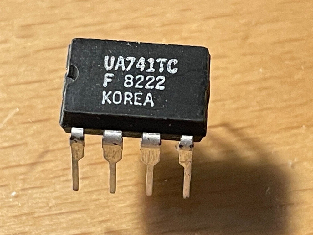 UA741TC – FSC Operational Amplifier, Single AMP, Bipolar, PDIP-8.