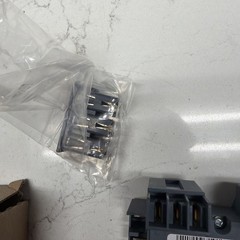NEW SIEMENS Motor Circuit Breaker Accessories 3RV2917-4A 3 PHASE BUSBAR