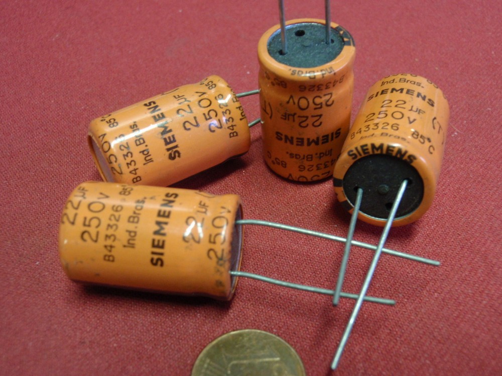 2x RARE! CAPACITOR 22μF 250V = ELKO SIEMENS standing D16x24mm polarized 25173