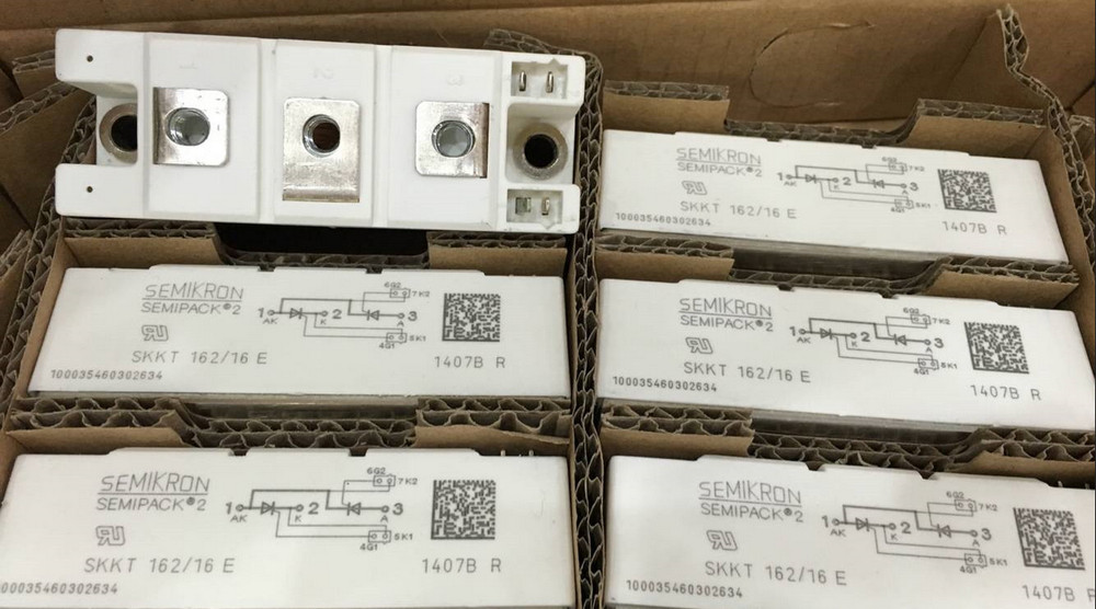 1PC NEW SKKT132/18E Package:MODULE