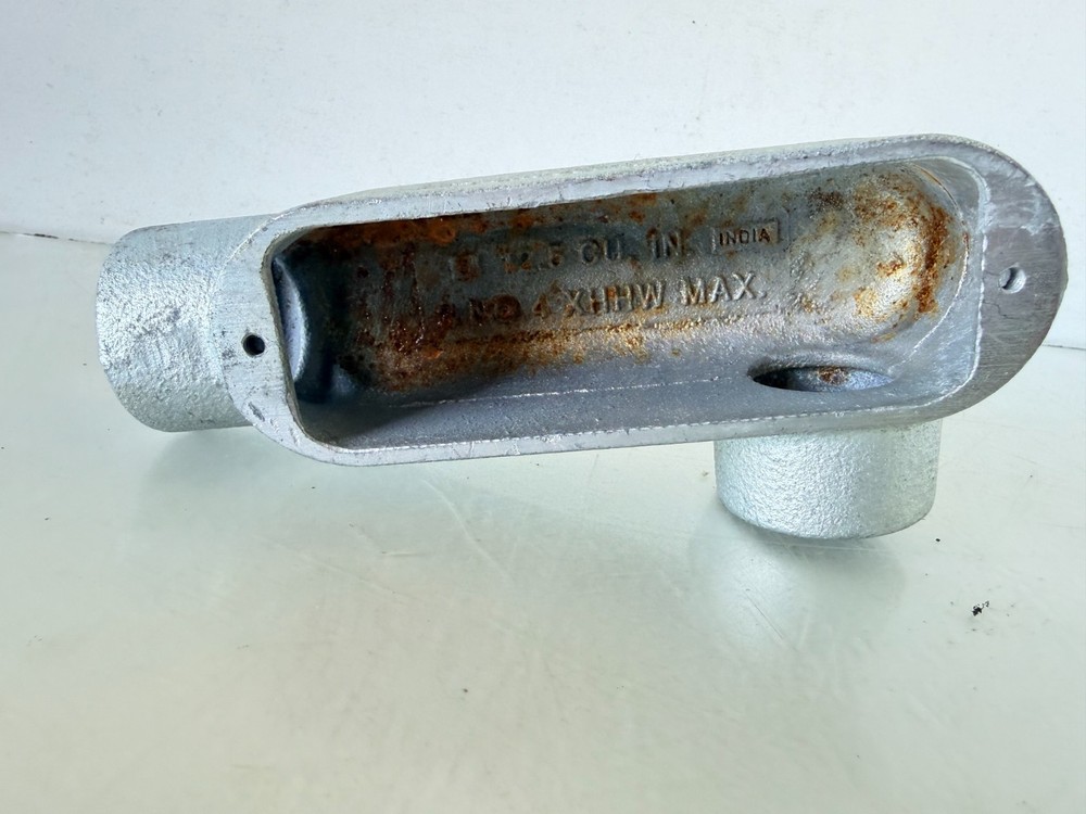COOPER CROUSE-HINDS LL100M 1″ CONDUIT BODY (43)