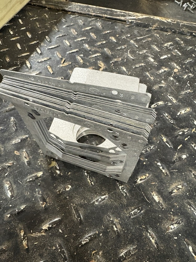 Caddy H6 4-Inch Outlet Box Support (12 Pieces)