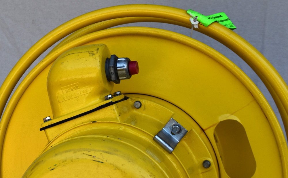 35Amp 208-240 /460 Volt 4 Pole Electric Cord Reel