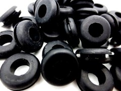 Grommet Rubber Fits 7/16″ Round Hole, Fits 1/16″ Thick Material, Has 9/32″ ID