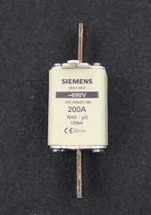 SIEMENS 3x NH2 Fuse Block 200A 690VAC 3NA3240-6 Unused