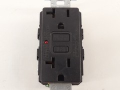 *Lot of 2* Hubbell GF20BKLA GFCI Receptacle 20A 2P