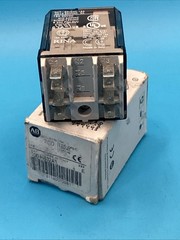 Allen Bradley 700-HB32A1 Relay Ser E New Open Box