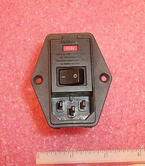 QTY (1) PEOSSDSXB CORCOM AC POWER ENTRY MODULE W/ ON/OFF ROCKER PE0SSDSXB NOS
