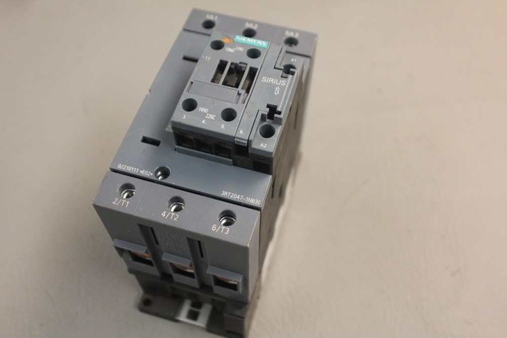 SIEMENS SIRIUS POWER CONTACTOR 3RT2047-1NB30