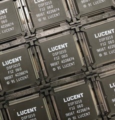 LUCENT DSP3210F12 3210F12—060-DB Digital Signal Processor IC **NEW** Qty.1