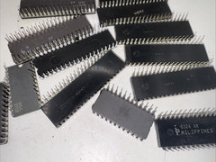 LOT of 25 EPROM IC MEMORY CHIPS – VARIOUS NAME BRANDS