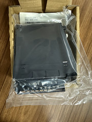 1PCS R60DAV8 MITSUBISHI BRAND NEW IN ORIGINAL BOX