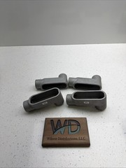 LOT OF 4) NEW APPLETON FM7 CONDUIT BODY 1″ 27 LB37