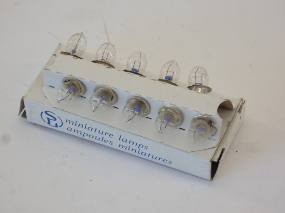 *Box of 10* Spectro PR2 Miniature Lamp 2.4V – NEW Surplus!