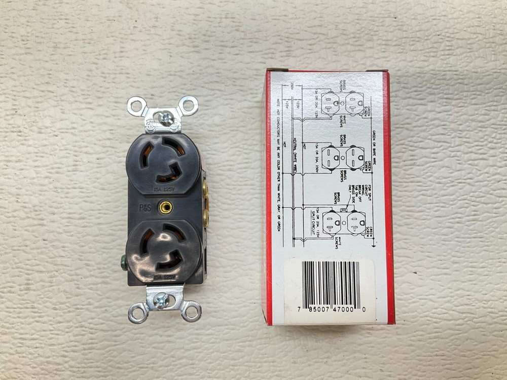 P&S Pass & Seymour 4700 Turnlok Receptacle 15 Amp 125 V 2P 3W New