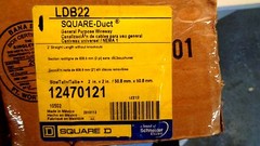 NEW SQUARE D LDB22 DUCT GENERAL PURPOSE 2″X2″ WIREWAY 2 FT STRAIGHT LENGTH