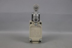 Omron WLCA2-G Limit Switch 13924Z5 AC-15 2A/250V DC-12 2A/48V Unused OVP