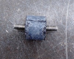 Lot of (4) Corrosion-Resistant Vibration Damping Rubber Mounts SS 1/4″ Coarse