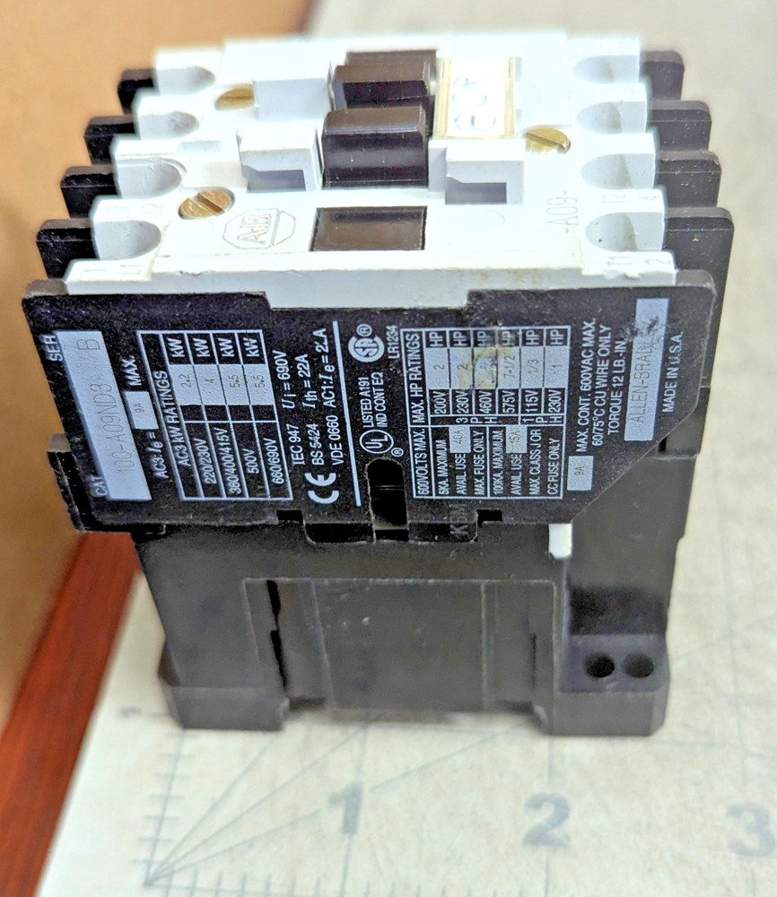 Allen-Bradley 100-A09ND3 Series B Contactor (Gray) WORKING PULL [B9B4]