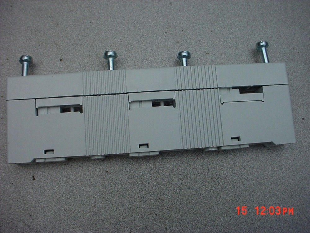 RITTAL SV 9340.050 BUSBAR SUPPORT Package of 4