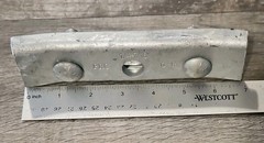 (Lot of 2) Hubbell 7902R L 1/4 – 7/16″ Strand 3-Bolt Messenger Suspension Clamp