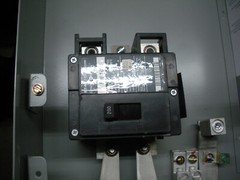 Eaton Cutler Hammer meter main breaker 200A combination ringless 1008966-CH 1PH