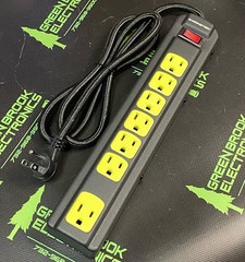 5009 – MONSTER – 7 OUTLET SURGE PROTECTOR 4FT CORD W/ RIGHT ANGLE PLUG, 1200 JOU