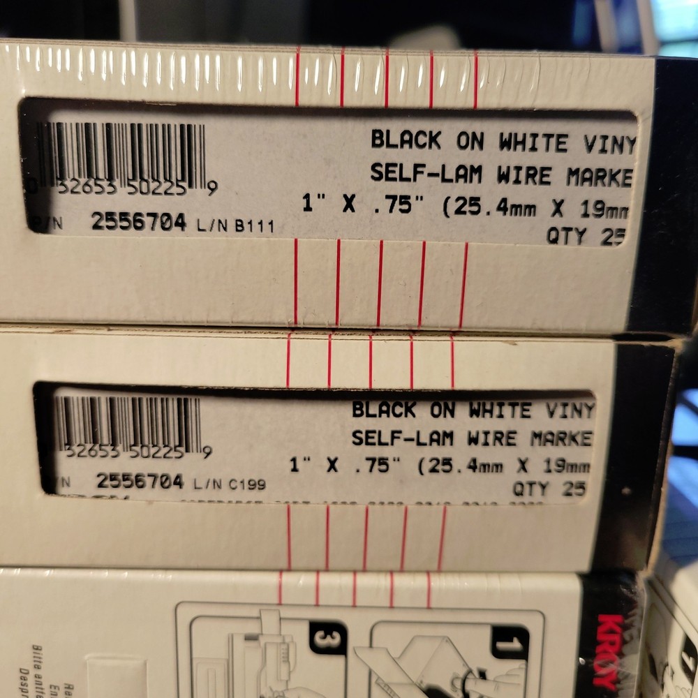 KROY 2556704 BLACK ON WHITE VINYL WIRE MARKER, 1″ X .75″