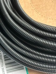 NEW PANDUIT CLT25F-C20 SLIT WALL 1/4″ CORRUGATED TUBING 100′ Ft BLACK WIRE LOOM