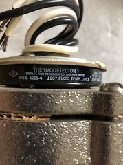 NEW THERMODETECTOR 4255-4,759G,HEAT,TYCO 2098-9431,SIMPLEXGRINNELL DISC,SC,BM