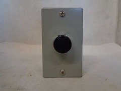NEW ROCKWELL AUTOMATION SPRECHER+SCHUH M1-050303-1PB M1-100 PUSH BUTTON STATION