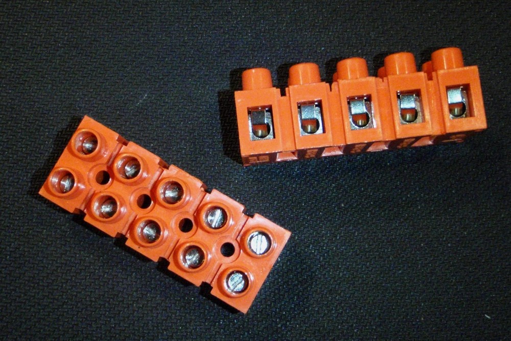 2PC WIRE TERMINAL BLOCK STRIP #22-12 AWG 5 POLE 25A H2519-5
