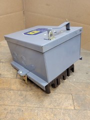 Square D SD-9352 Safelex Plug-in Unit Busway Bus Plug 60A 3PH 3W 240V 15HP
