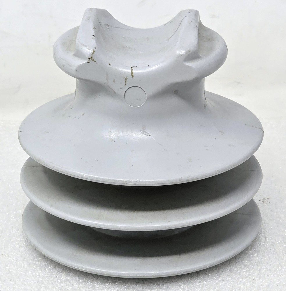 HW&C Corp HPI15 Tie Top Pin Polyethylene Insulator Saddle Topper