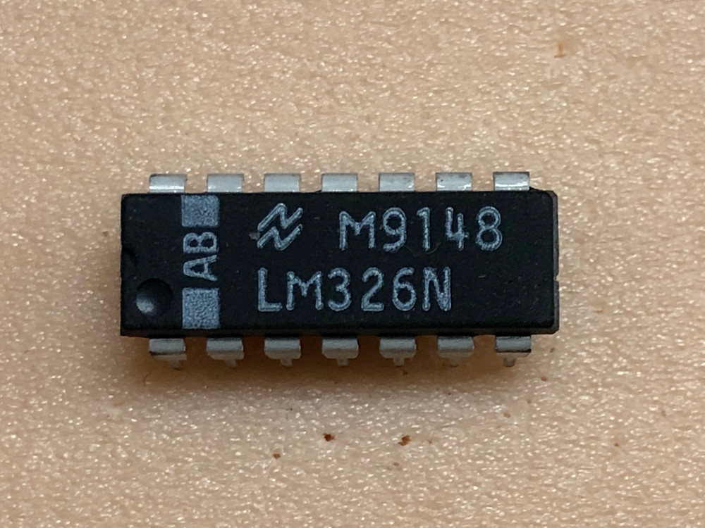1pc National Semiconductor LM326N Voltage Regulator Dual In-Line DIP-14P **NOS