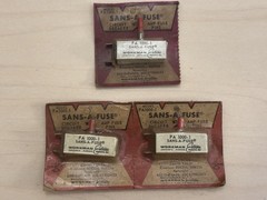 Sans-A-Fuse FA 1000-1 Circuit Breakers Replaces Zenith 136-71, Emerson, Motorola