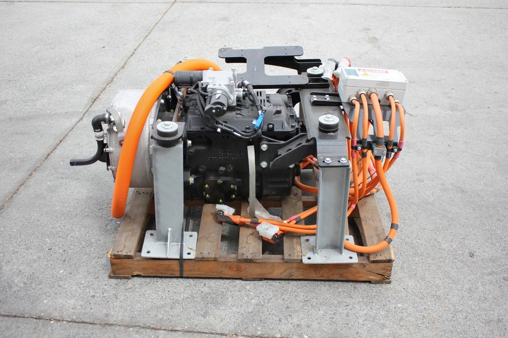 JING JIN ELECTRIC EV MOTOR EATON/FULLER 6 SPEED TM5002B / 4305846-C / F0-6406B