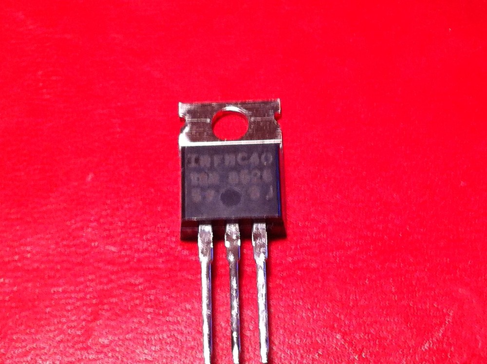IRFBC40 Transistor LOT OF 5 PIECS (MB)