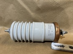 McGraw Edison Power Systems Surge Arrester AVL1B6