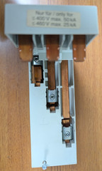 Siemens Sentron 8US1 111-4SM00 Busbar Adapter Used