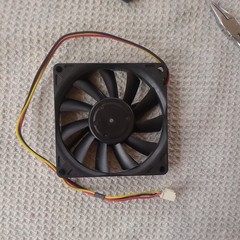 SONY – NIDEC D08R-12TS1 06B 12VDC 0.09A FAN – 3PIN w/rubber mounts