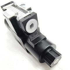 1pcs New Solenoid Valve for Daikin KSO-G02-2CP-30-EN