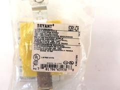 Bryant 5261CR Yellow Industrial Corrosion Resistant Receptacle 120V 15A