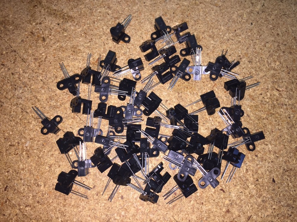 (25 PIECE LOT) GP1A51HR SHARP Optical Sensor Transmissive 0.118″ (3mm) PCB Mount