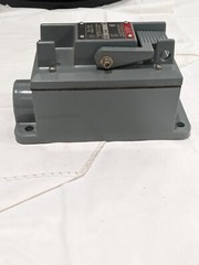 Allen-Bradley Series M Standard Duty Push Button 800S-1SA4