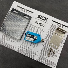1Pc New WL8P2231 Photoelectric Switch Sensor for SICK WL8-P2231 6033182 1736H