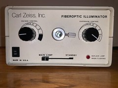 CARL ZEISS 910508-9901 FIBEROPTIC ILLUMINATOR