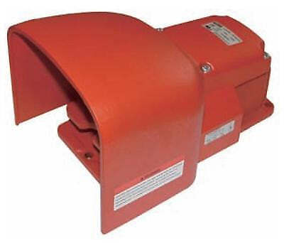 SUNS FS-5G-20D-F 20A Heavy Duty Full Guard Maintained SPDT Foot Switch 571-DWH